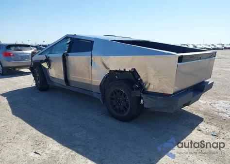 2024 Tesla Cybertruck All-Wheel Drive from USA, damaged, VIN 7G2CEHED5RA002165